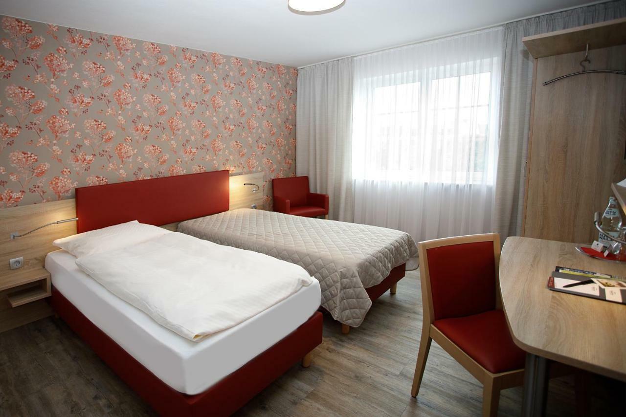 Hotel Restaurant Conni Wolfsburg Eksteriør bilde